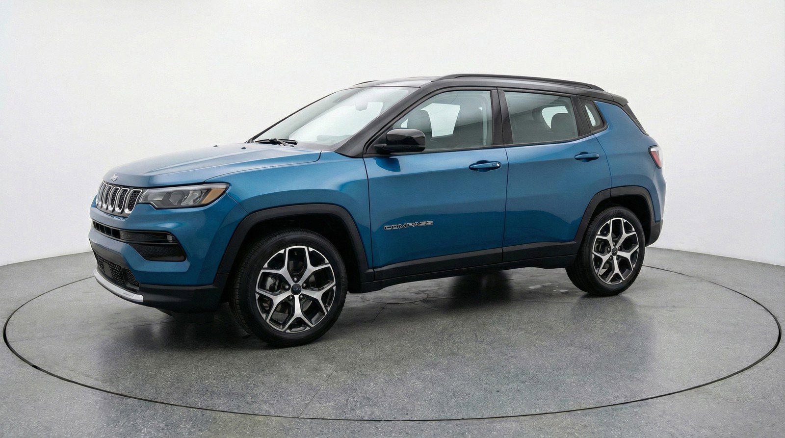Used 2025 Jeep Compass Limited image 3