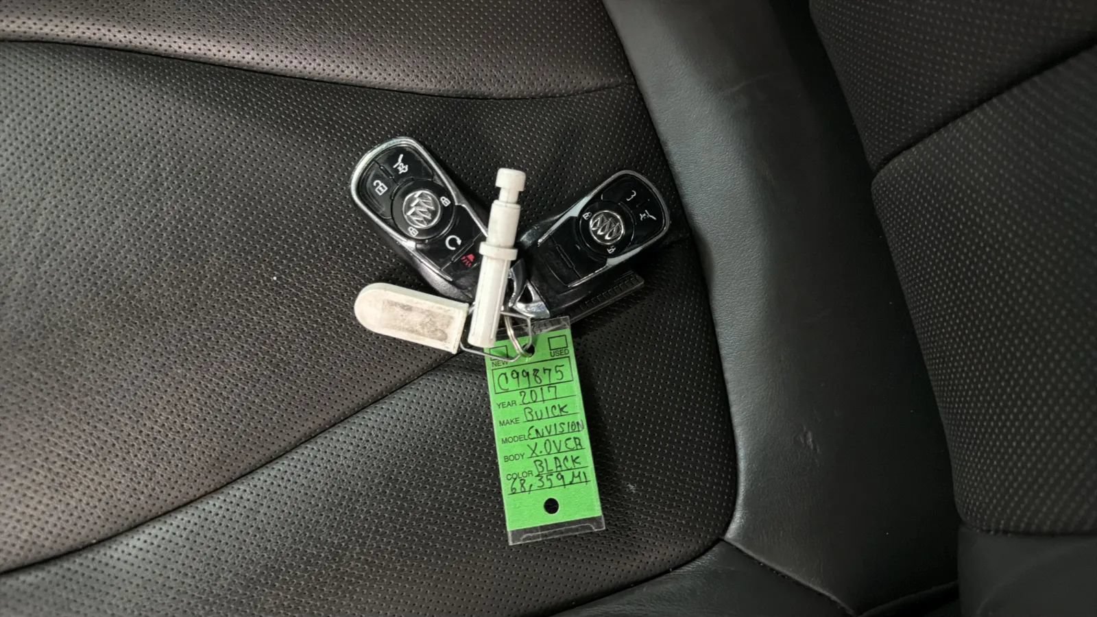Used 2017 Buick Envision Essence FWD image 27
