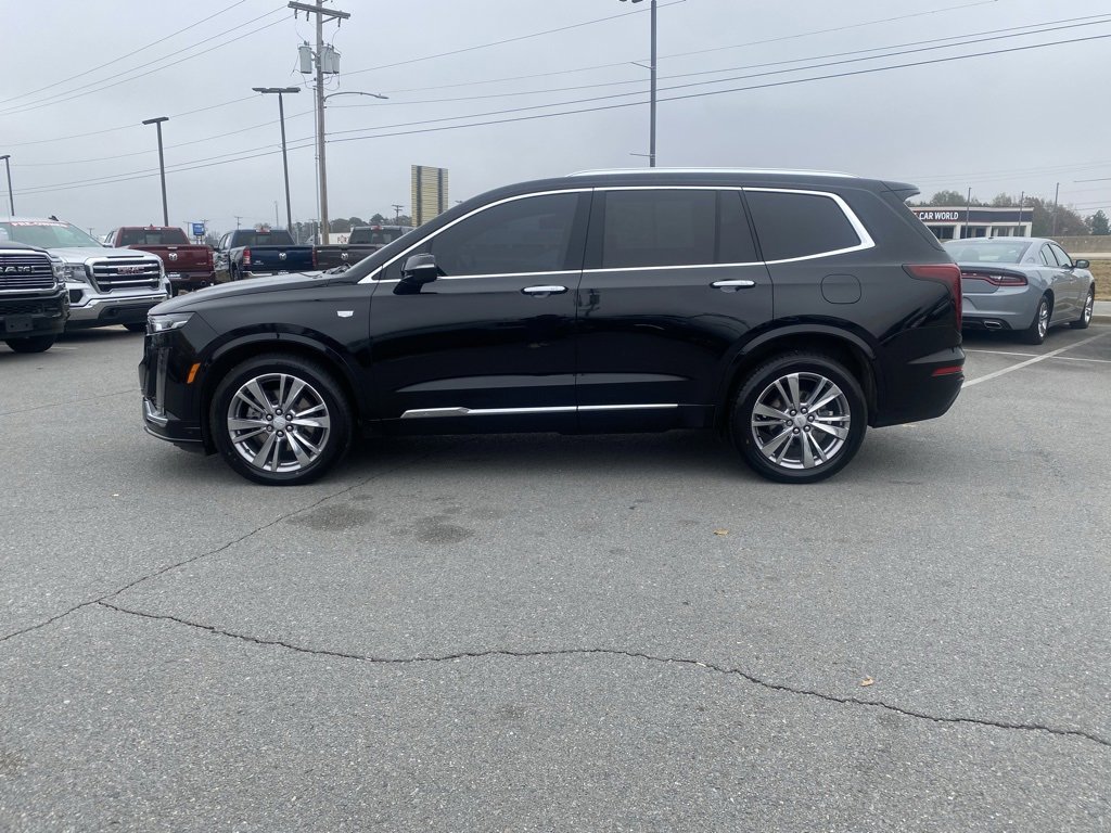 Used 2023 Cadillac XT6 Premium Luxury image 4