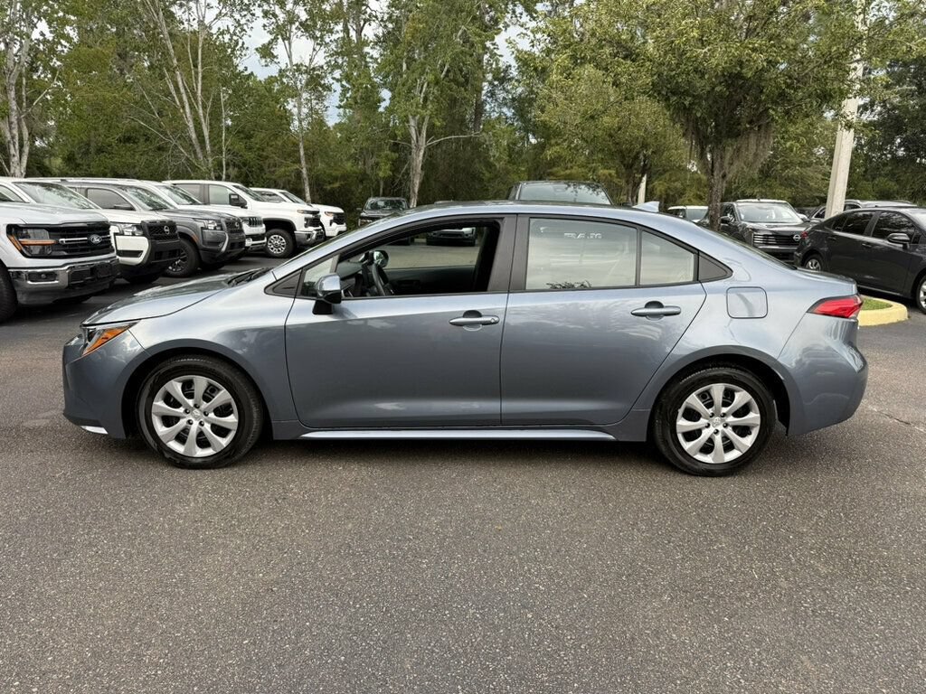 Used 2026 Toyota Corolla LE FWD image 2