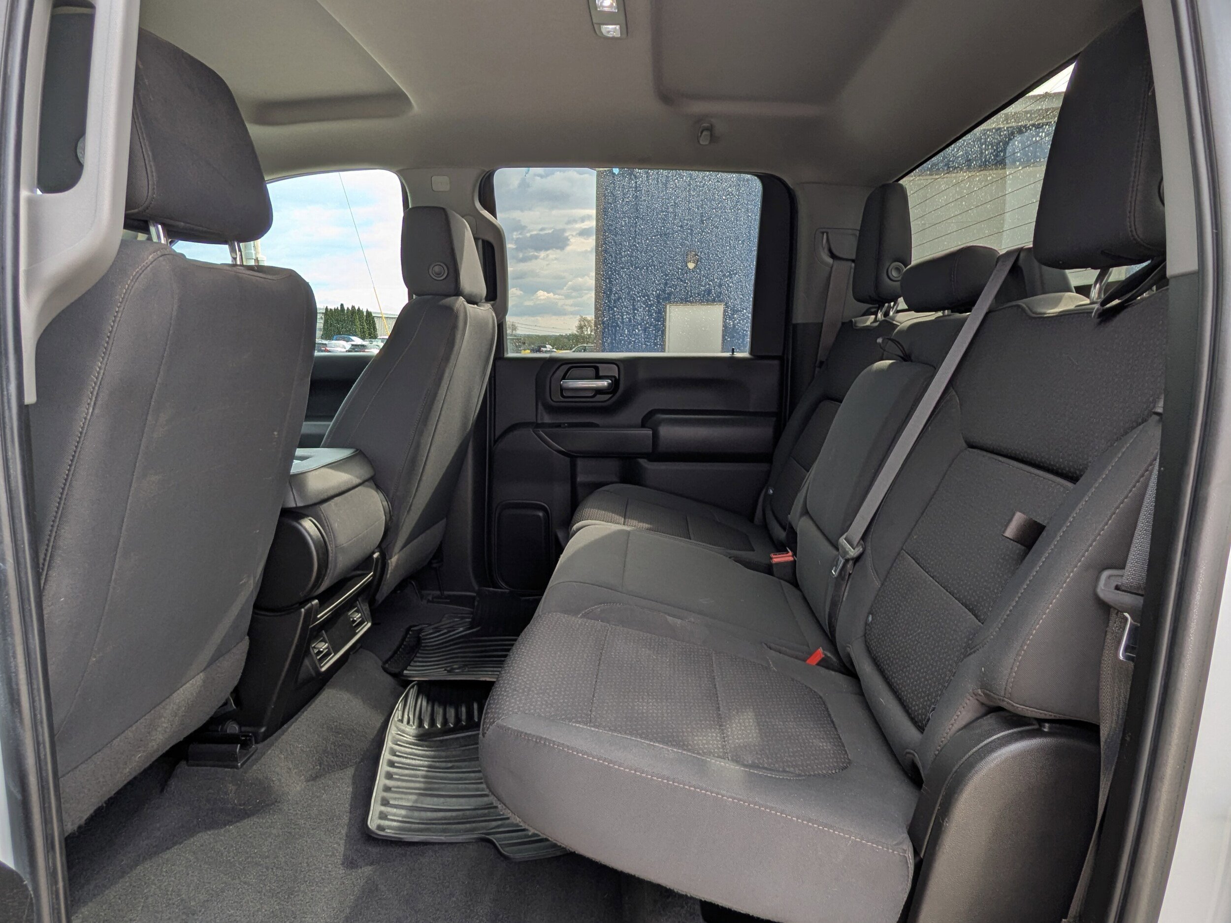 Used 2022 Chevrolet Silverado 2500 Custom w/ Custom Value Package AWD/4WD image 3