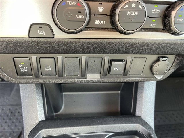 Used 2022 Toyota Tacoma SR5 image 23