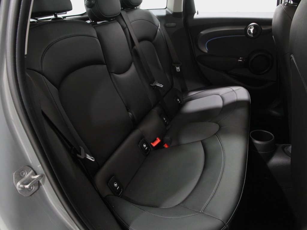 Certified 2023 MINI Cooper 4-Door Hardtop image 17