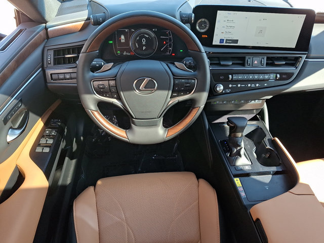 Certified 2025 Lexus ES 300h w/ Technology Package FWD image 12
