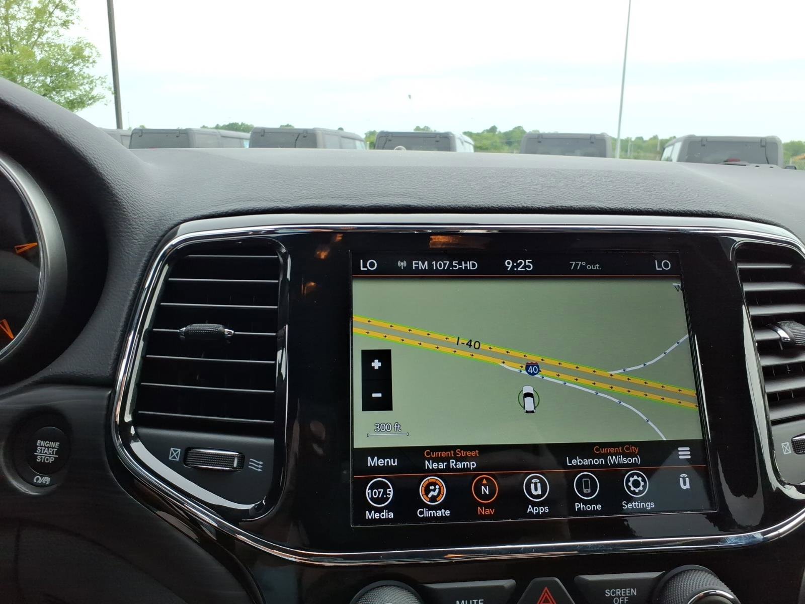 Used 2022 Jeep Grand Cherokee Laredo E RWD image 19
