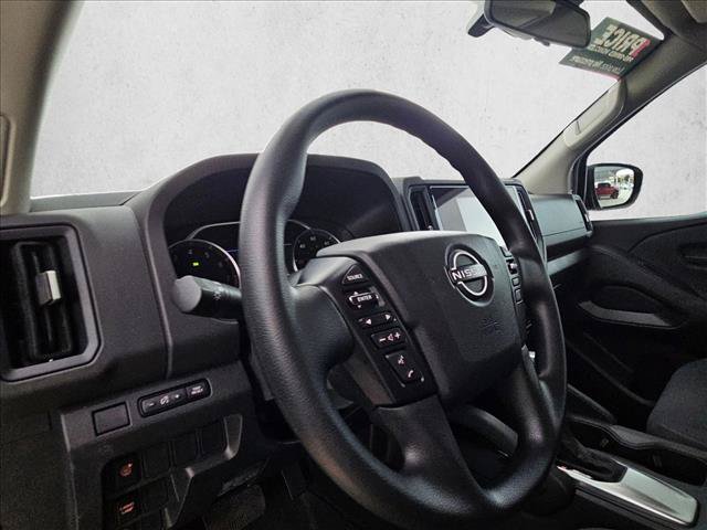 Used 2025 Nissan Frontier S RWD image 9
