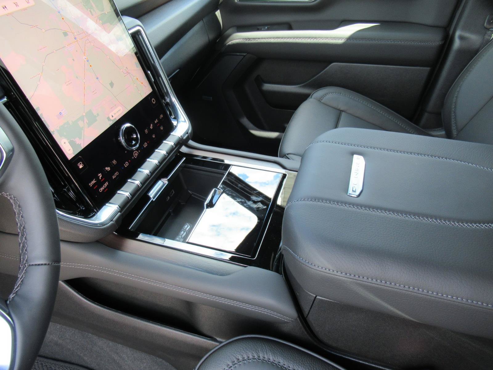 New 2026 GMC Yukon Denali w/ Sun & Power Step Package RWD image 17