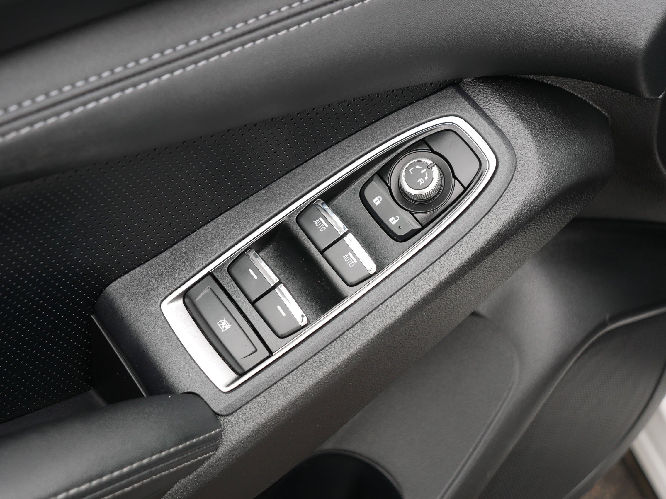 Used 2023 Subaru Ascent Limited image 19