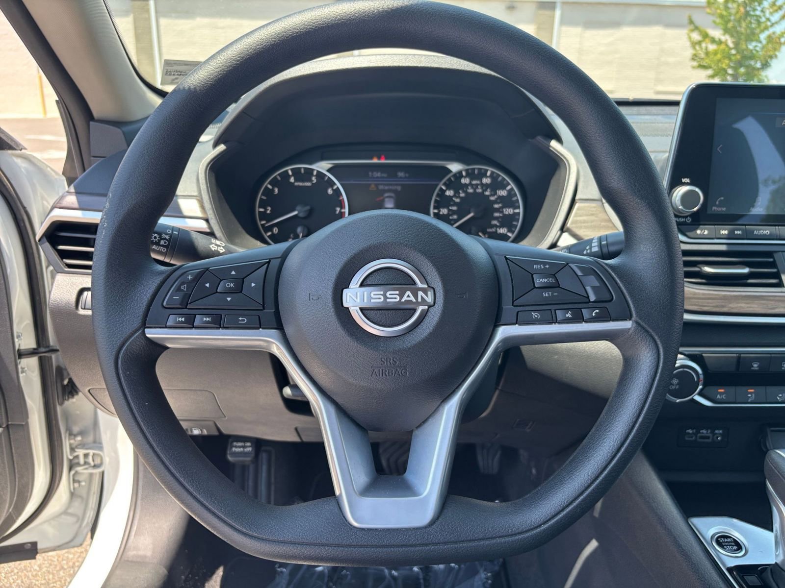 Used 2025 Nissan Altima 2.5 SV FWD image 29