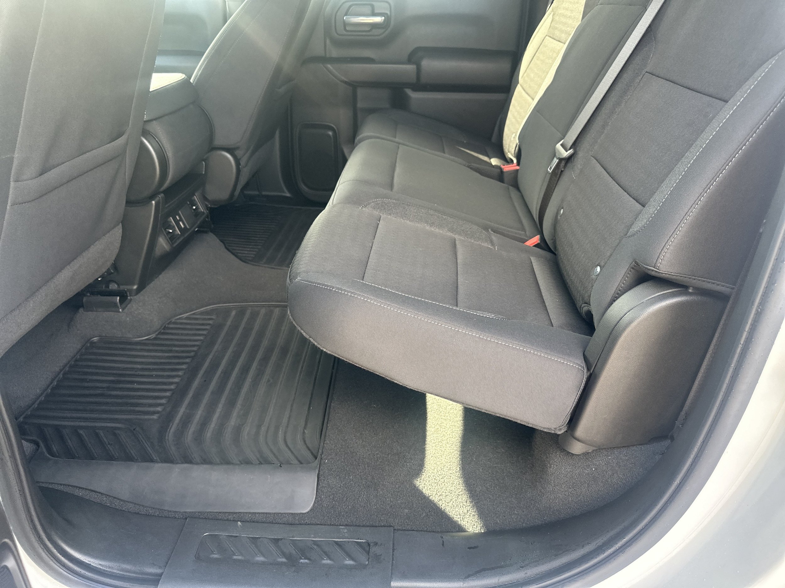 Used 2024 Chevrolet Silverado 1500 Custom w/ Turbomax Blackout Package RWD image 20