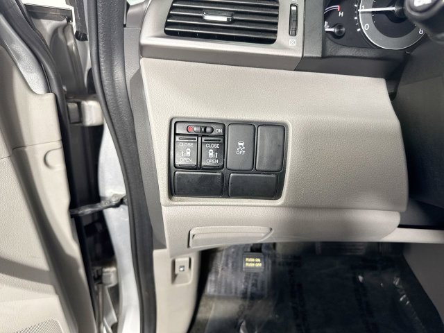Used 2015 Honda Odyssey EX image 14