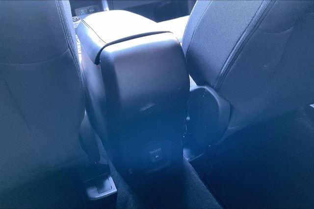 Used 2022 Ford Escape S AWD/4WD image 10