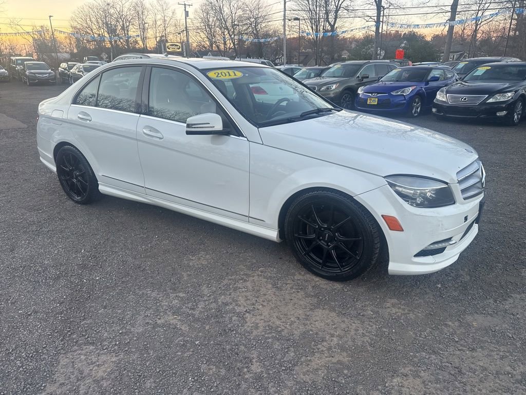 Used 2011 Mercedes-Benz C 300 4MATIC Sedan image 11