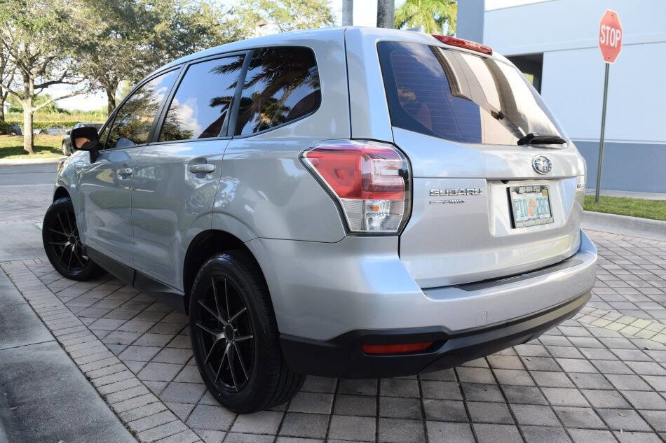 Used 2018 Subaru Forester 2.5i image 5