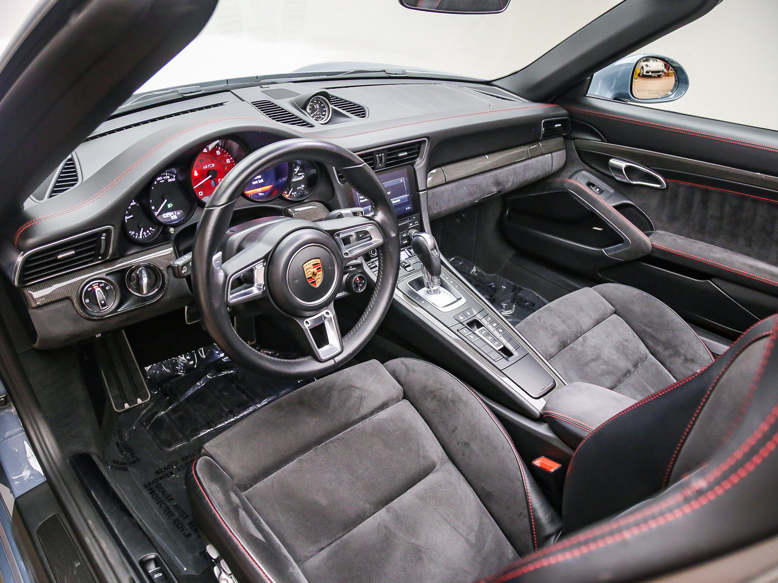 Certified 2018 Porsche 911 Carrera GTS RWD image 7