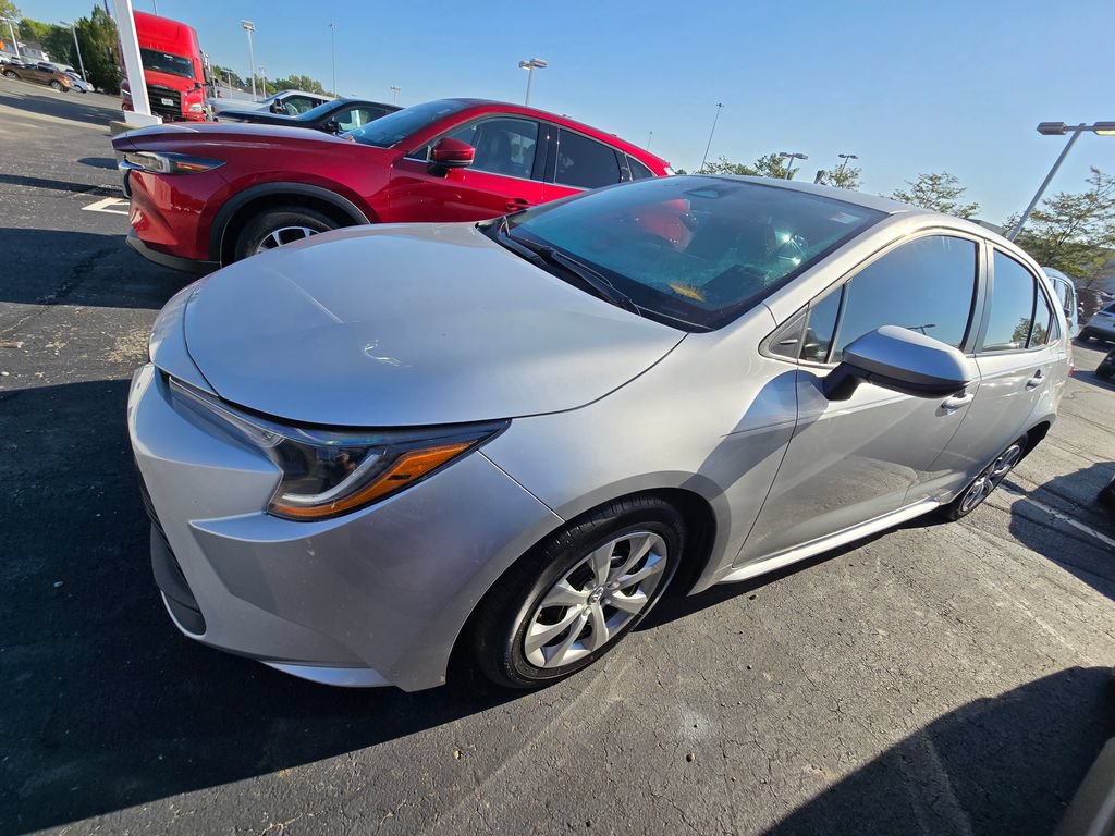 Used 2025 Toyota Corolla LE w/ Convenience Package FWD image 5