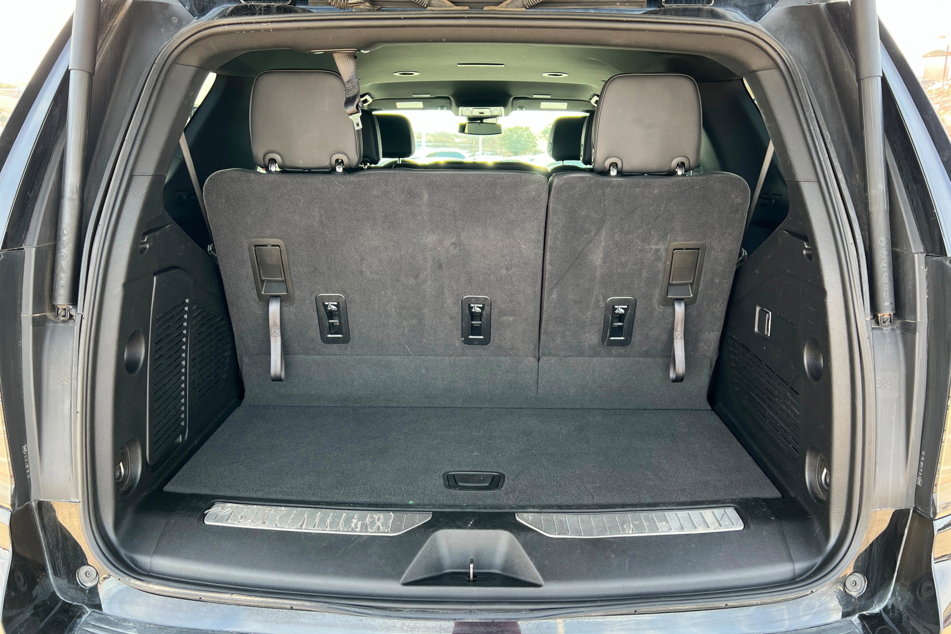 Certified 2025 Chevrolet Tahoe Z71 image 24