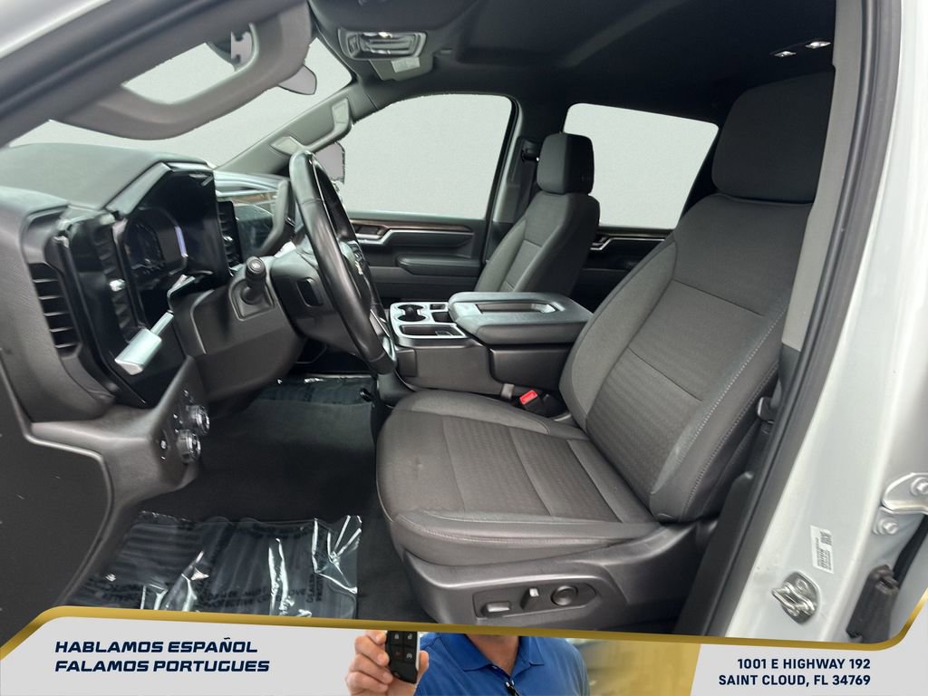 Used 2025 Chevrolet Silverado 2500 LT w/ Convenience Package image 12