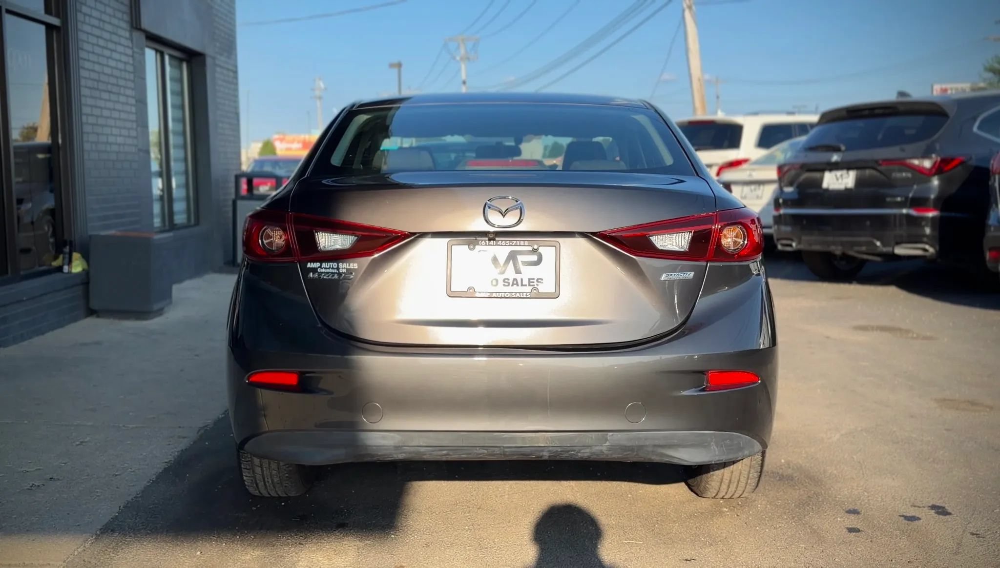 Used 2017 MAZDA MAZDA3 Sport FWD image 3