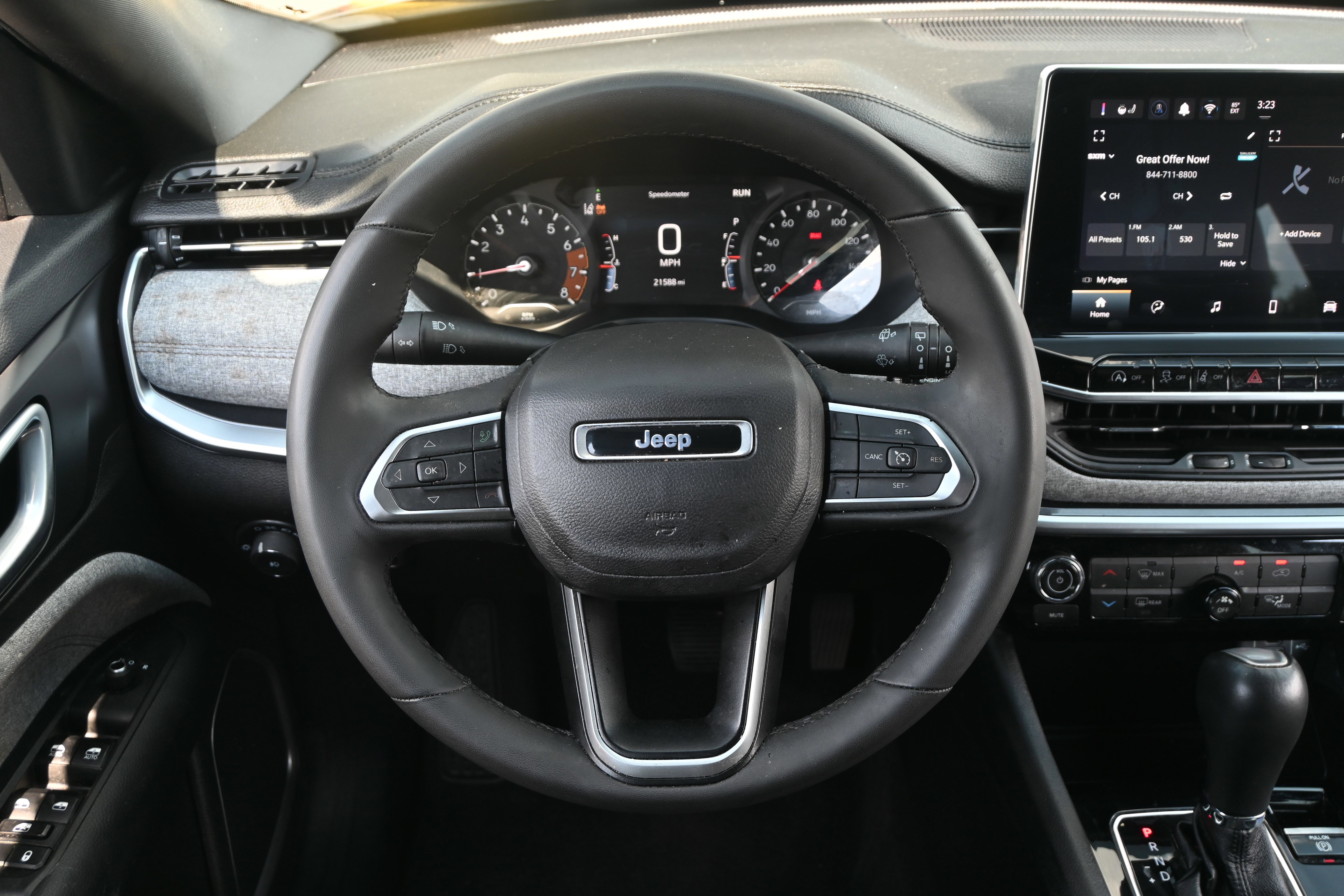 Used 2024 Jeep Compass Latitude AWD/4WD image 49