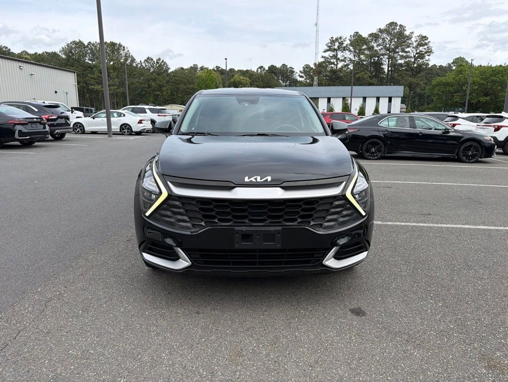 Used 2023 Kia Sportage LX FWD image 3