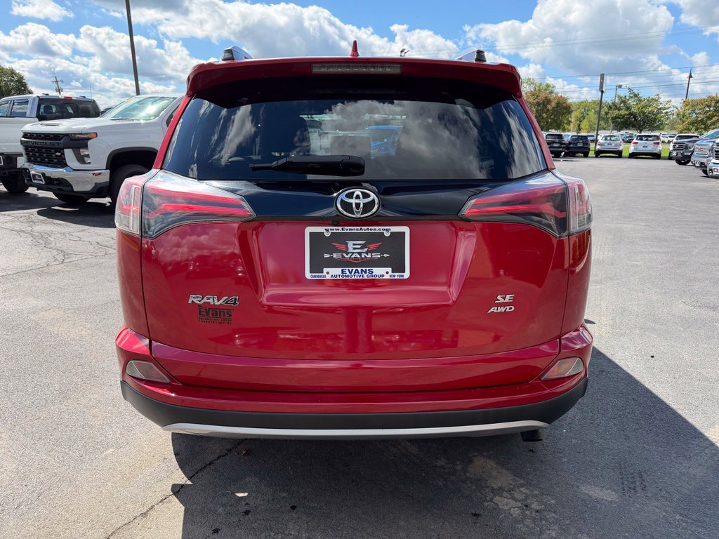 Used 2017 Toyota RAV4 SE AWD/4WD image 4