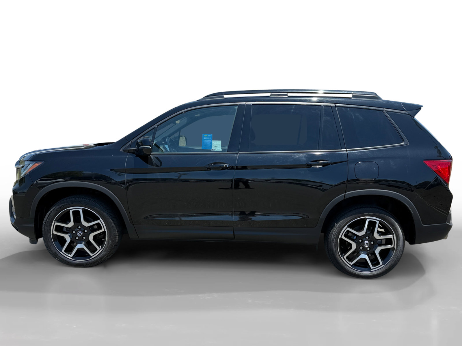 Used 2023 Honda Passport Elite image 2