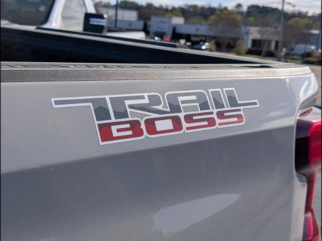 New 2026 Chevrolet Silverado 1500 Custom Trail Boss w/ LPO, Dark Essentials Package image 17
