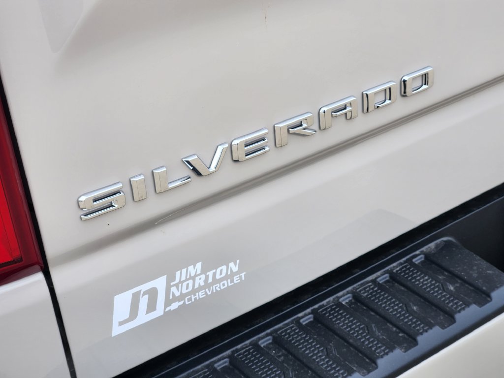 New 2026 Chevrolet Silverado 1500 High Country w/ High Country Premium Package AWD/4WD image 7