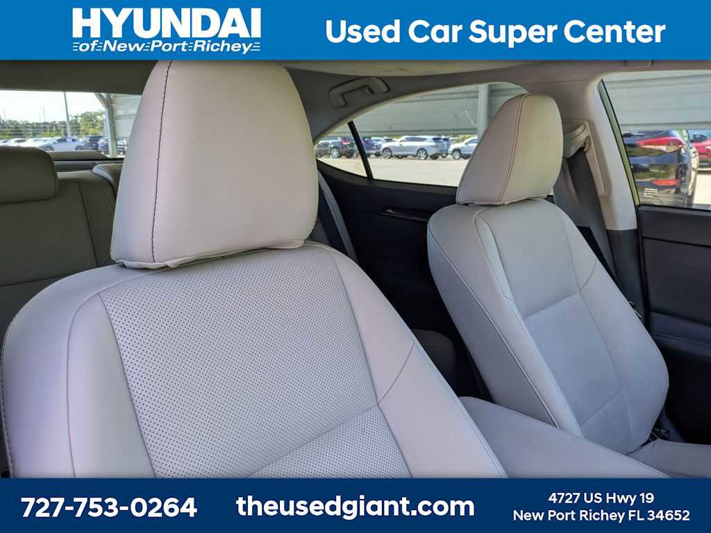 Used 2018 Lexus ES 350 w/ Premier Package FWD image 6