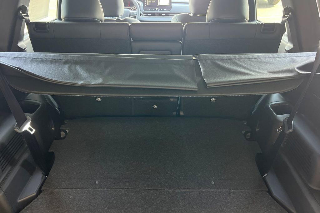 New 2026 Mitsubishi Outlander SE image 16