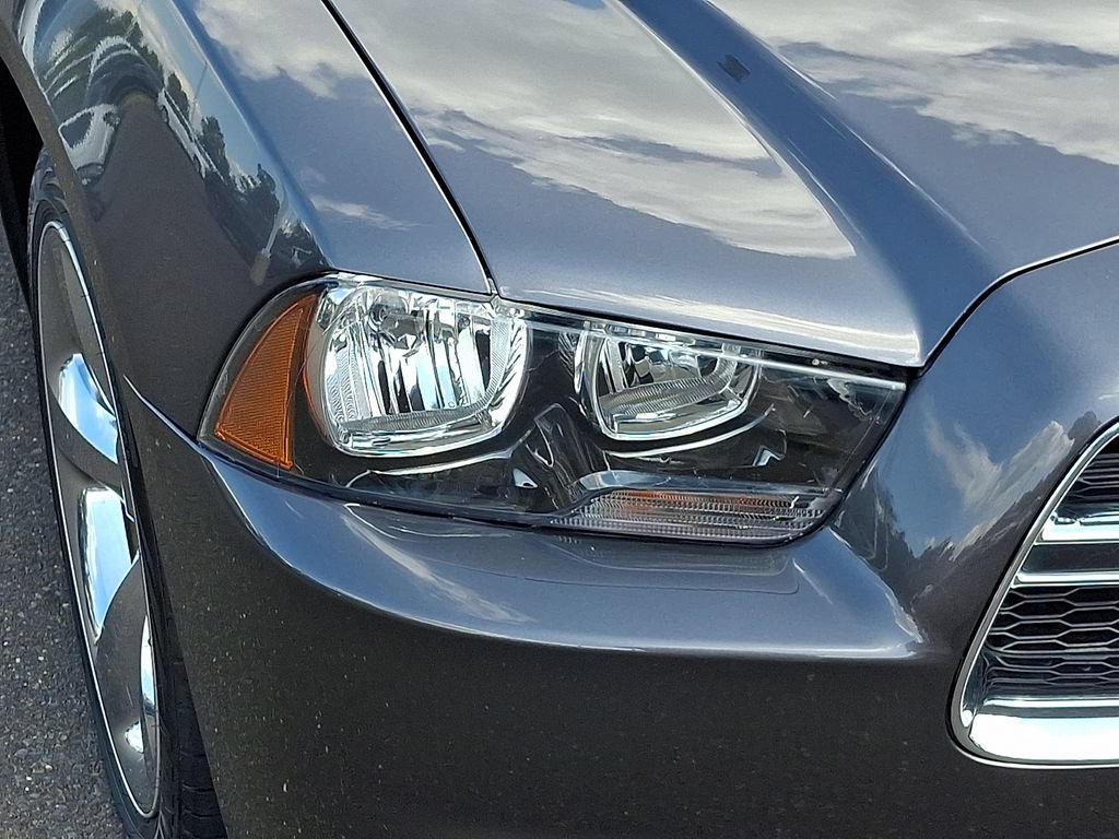 Used 2014 Dodge Charger SXT Plus RWD image 10