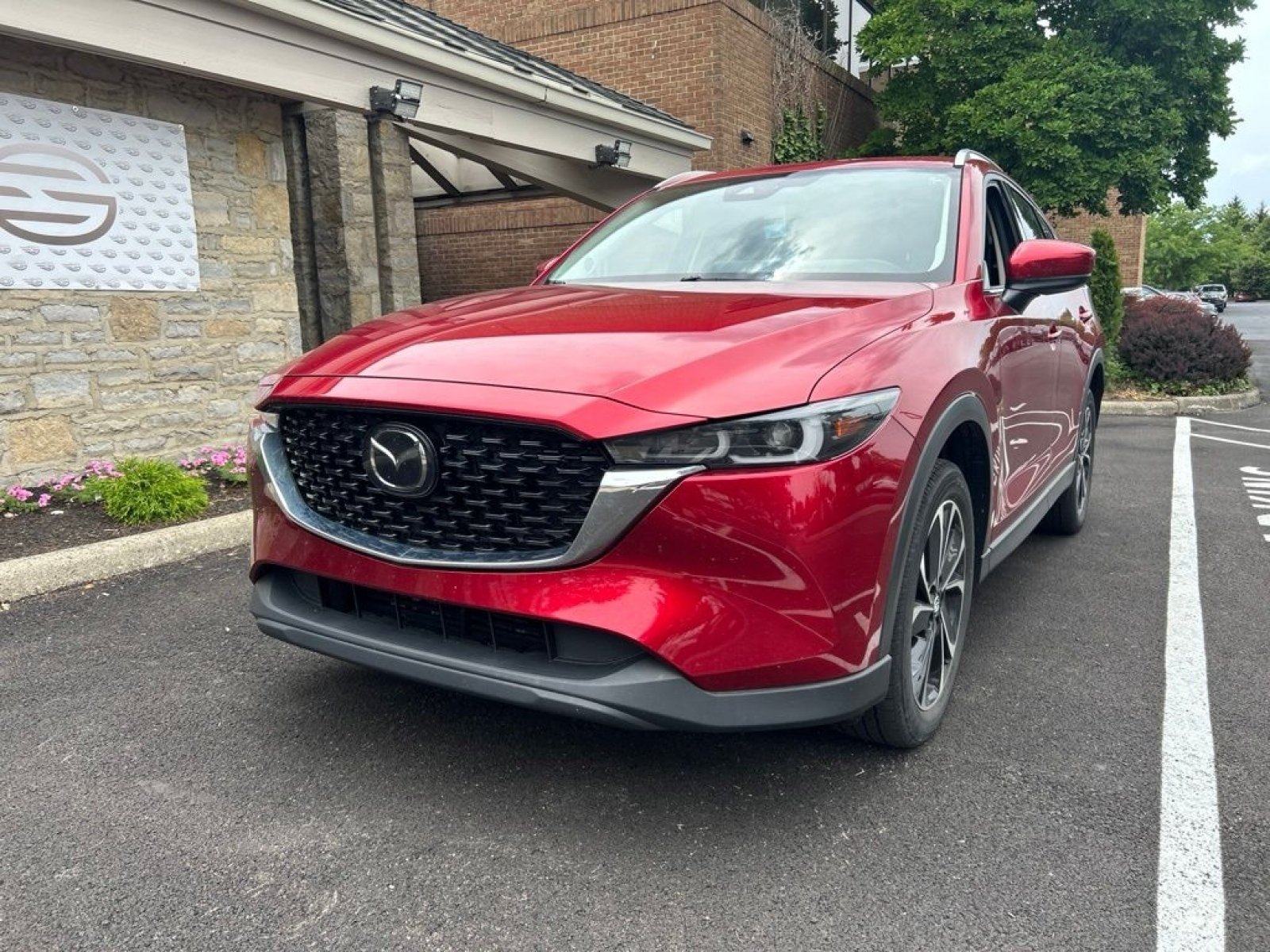 Used 2023 MAZDA CX-5 AWD 2.5 S w/ Premium Plus Pkg image 3