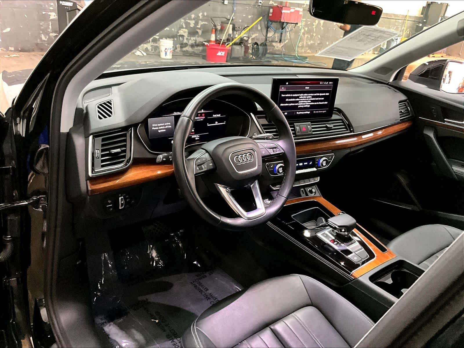 Used 2023 Audi Q5 2.0T Premium Plus AWD/4WD image 17