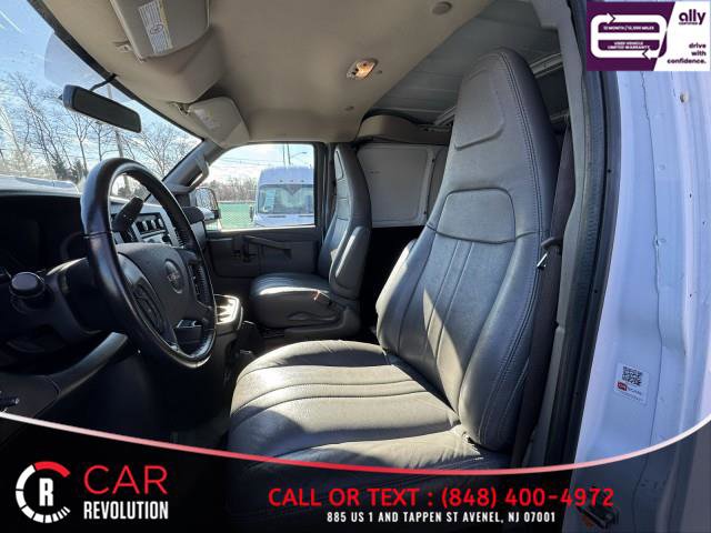 Used 2023 GMC Savana 2500 Extended w/ Driver Convenience Package image 18