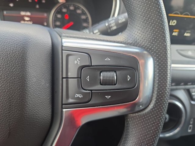 Used 2025 Chevrolet Blazer LT FWD image 32