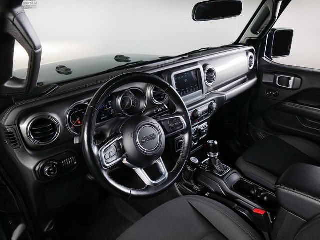 Used 2021 Jeep Gladiator Overland w/ Dual Top Group AWD/4WD image 19