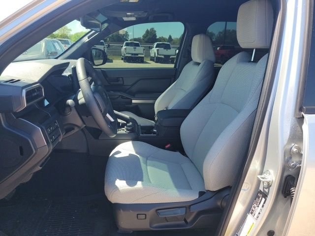 Used 2025 Toyota 4Runner SR5 AWD/4WD image 16