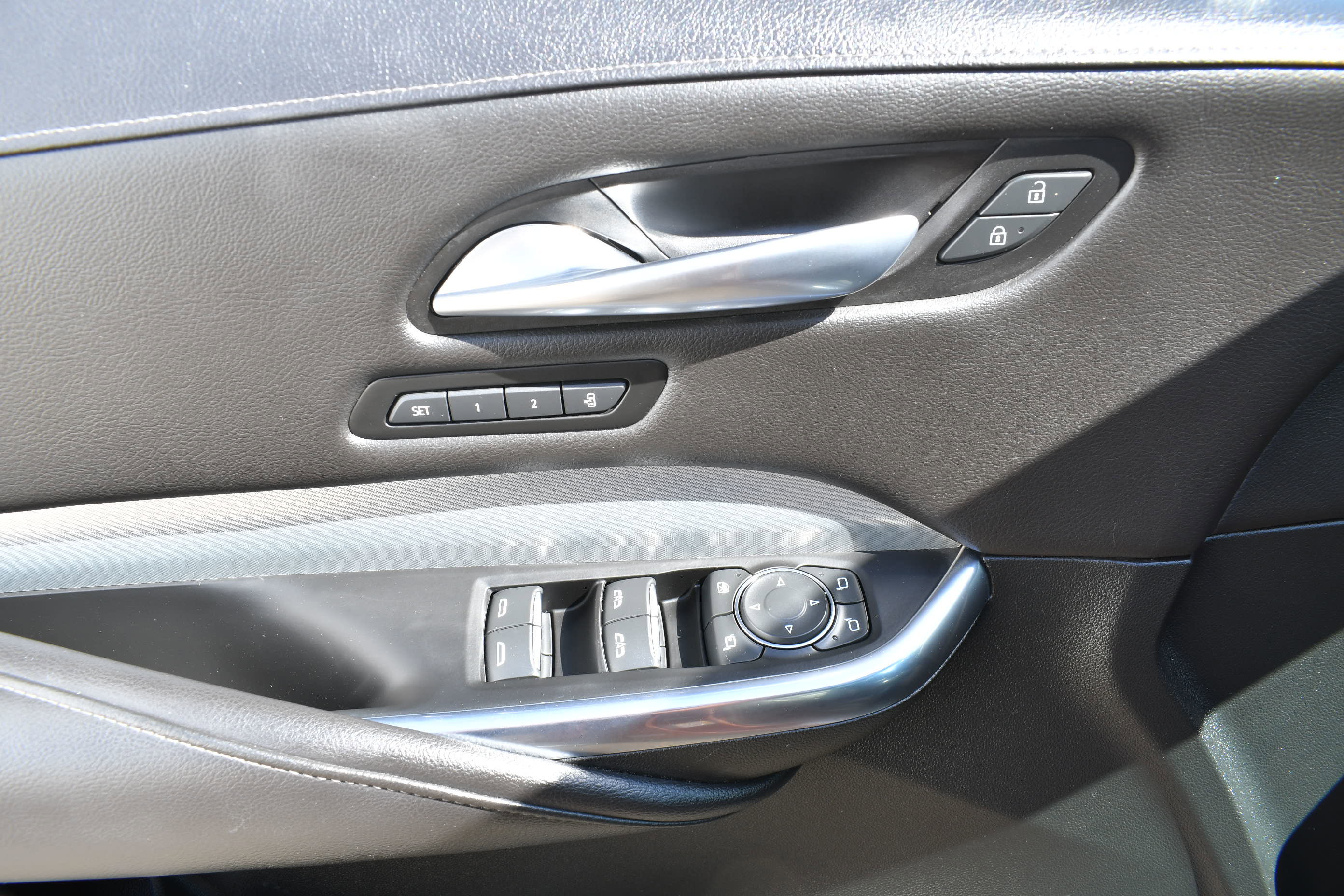 Used 2021 Cadillac XT4 Premium Luxury image 12