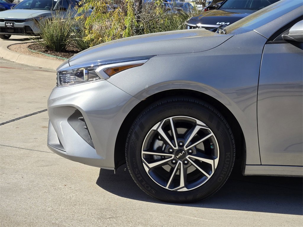 Certified 2022 Kia Forte LXS image 14