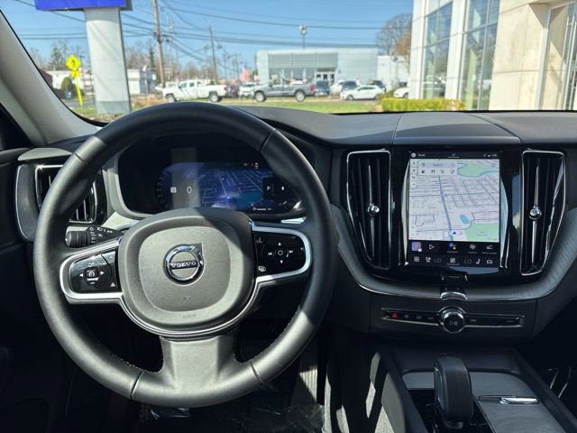 Used 2025 Volvo XC60 B5 Plus AWD/4WD image 20