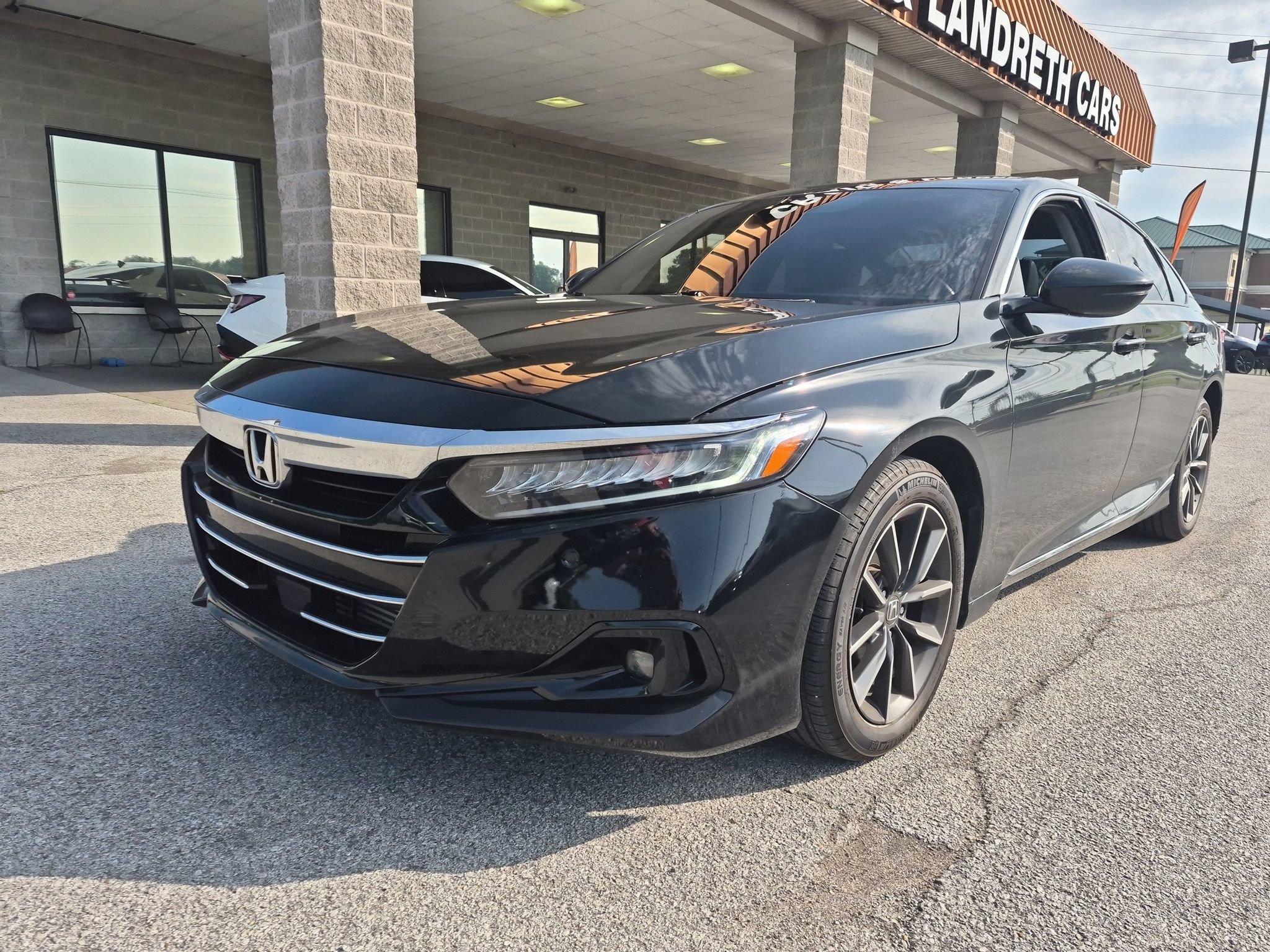 Used 2021 Honda Accord EX-L image 2