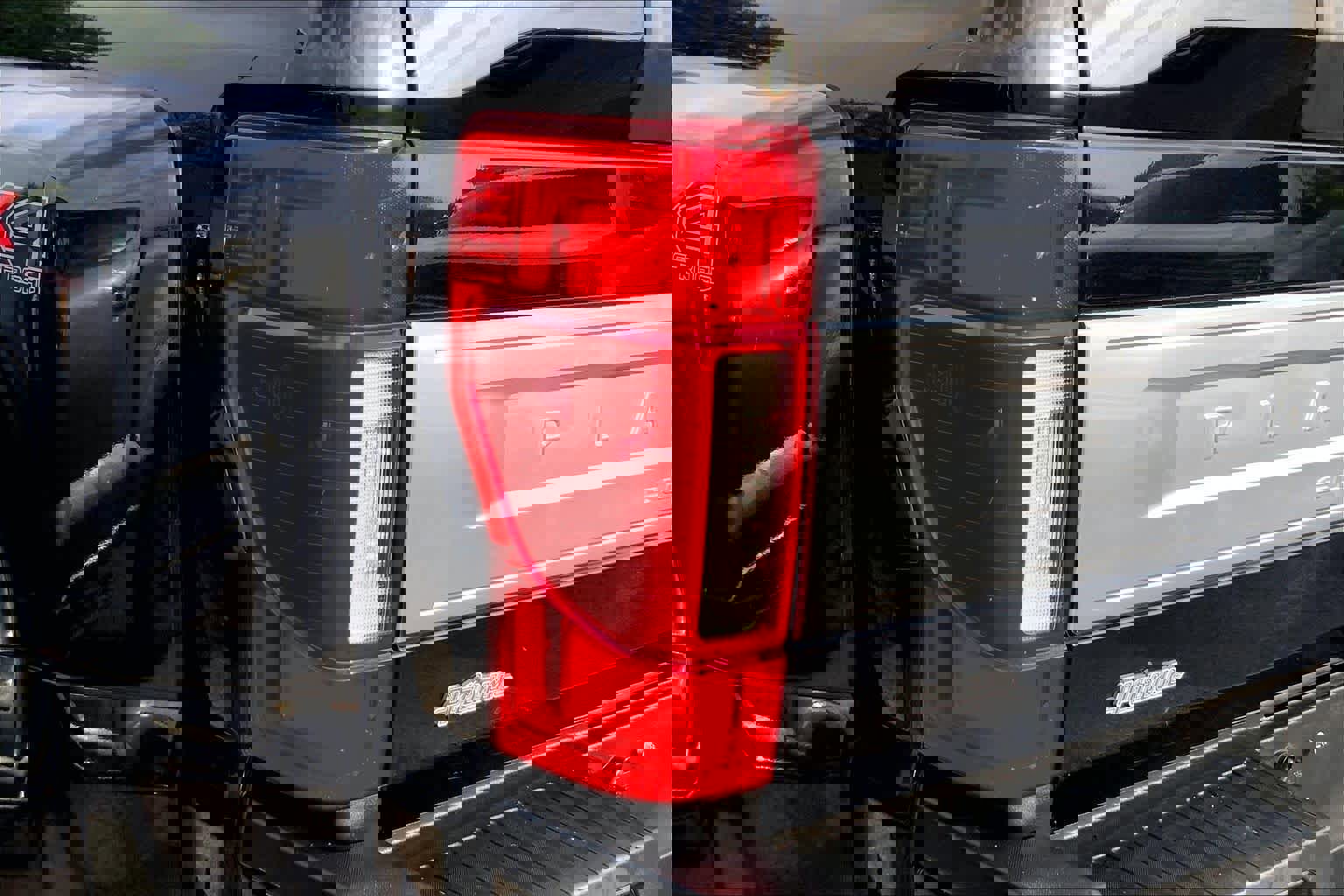 Certified 2020 Ford F450 Platinum w/ FX4 Off-Road Package AWD/4WD image 26