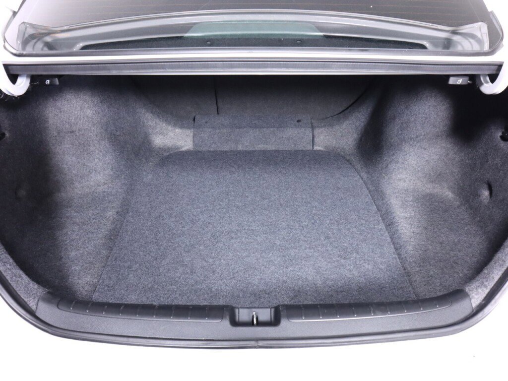 Used 2018 Honda Accord EX image 37