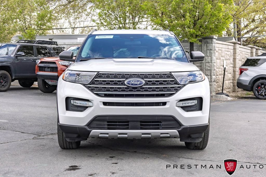 Used 2022 Ford Explorer XLT w/ Equipment Group 202A image 13