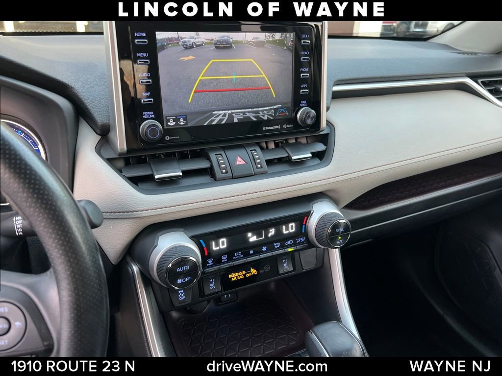 Used 2019 Toyota RAV4 Limited w/ Carpet Mat Package image 11