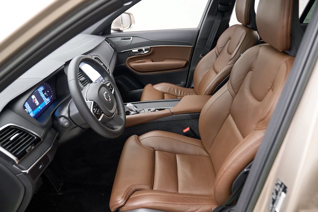 Certified 2023 Volvo XC90 B6 Ultimate AWD/4WD image 14