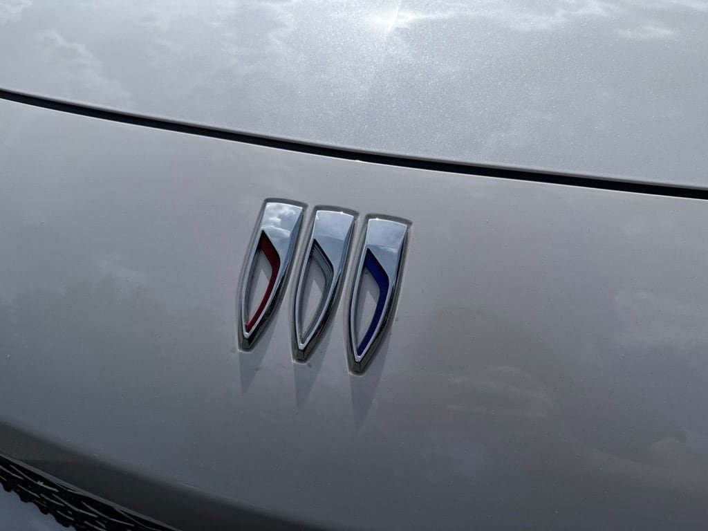 New 2026 Buick Envista Sport Touring FWD image 51