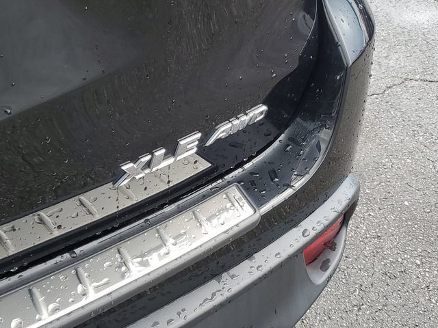 Used 2018 Toyota Highlander XLE w/ Protection Package #3 AWD/4WD image 8
