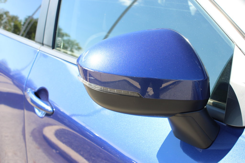Used 2023 Nissan Rogue SV AWD/4WD image 2